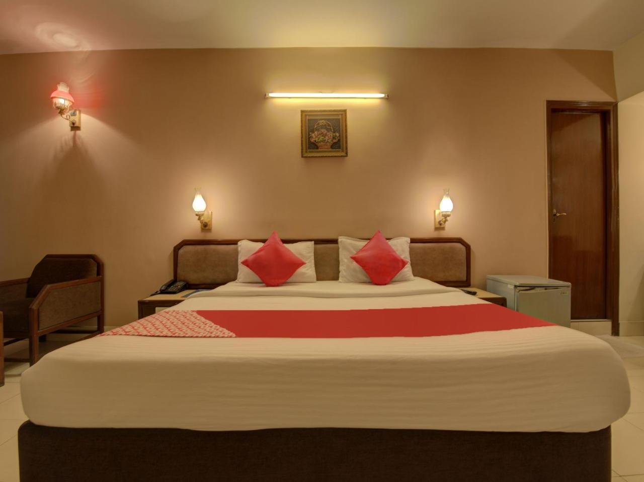 Oyo 1864 Hotel Yuvraj Ранчі Екстер'єр фото